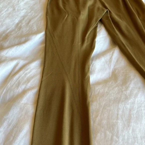 Vince tan leggings. Women’s size 6 - Picture 3 of 5